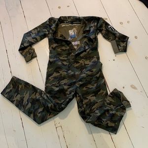 Camo jump suit with sleeves and tiger in back